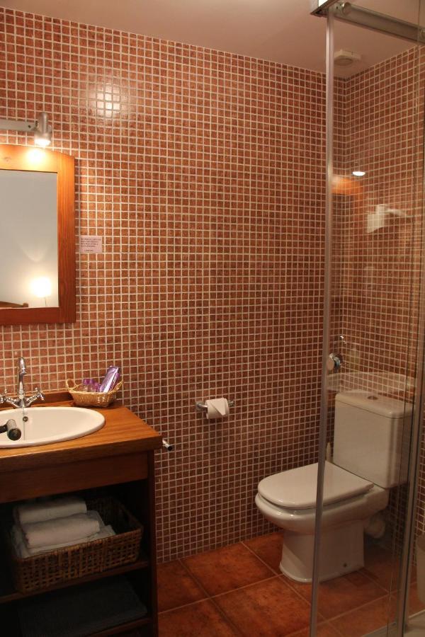 Hostal L'Ou De Reig Montseny Ngoại thất bức ảnh
