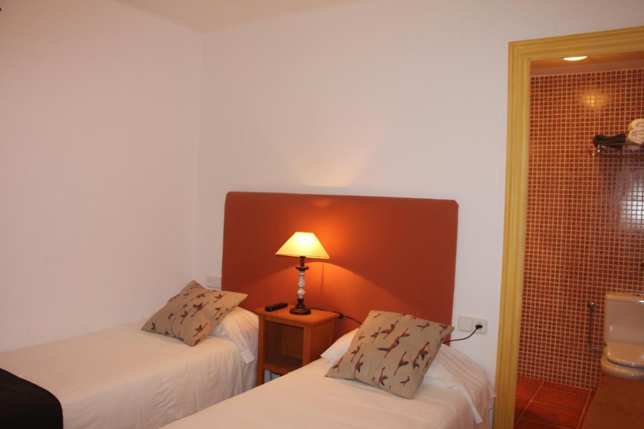 Hostal L'Ou De Reig Montseny Ngoại thất bức ảnh