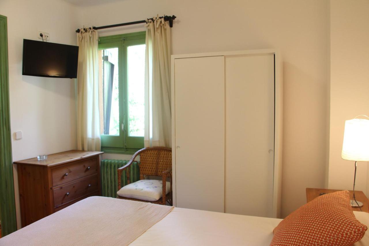 Hostal L'Ou De Reig Montseny Ngoại thất bức ảnh