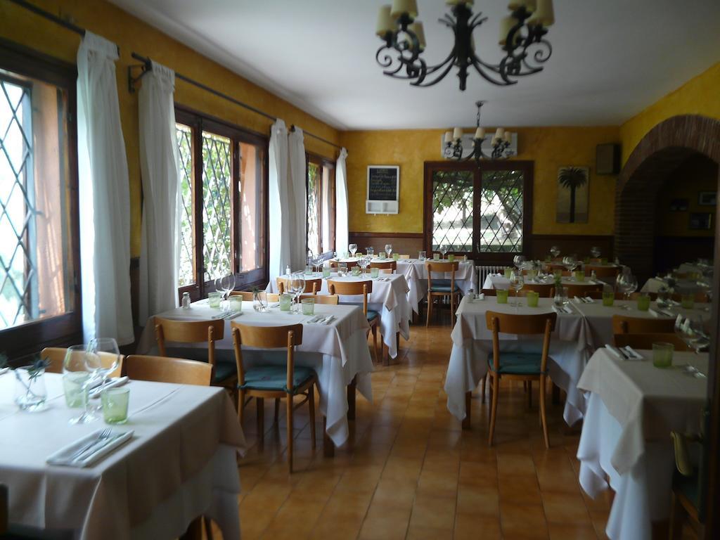 Hostal L'Ou De Reig Montseny Ngoại thất bức ảnh