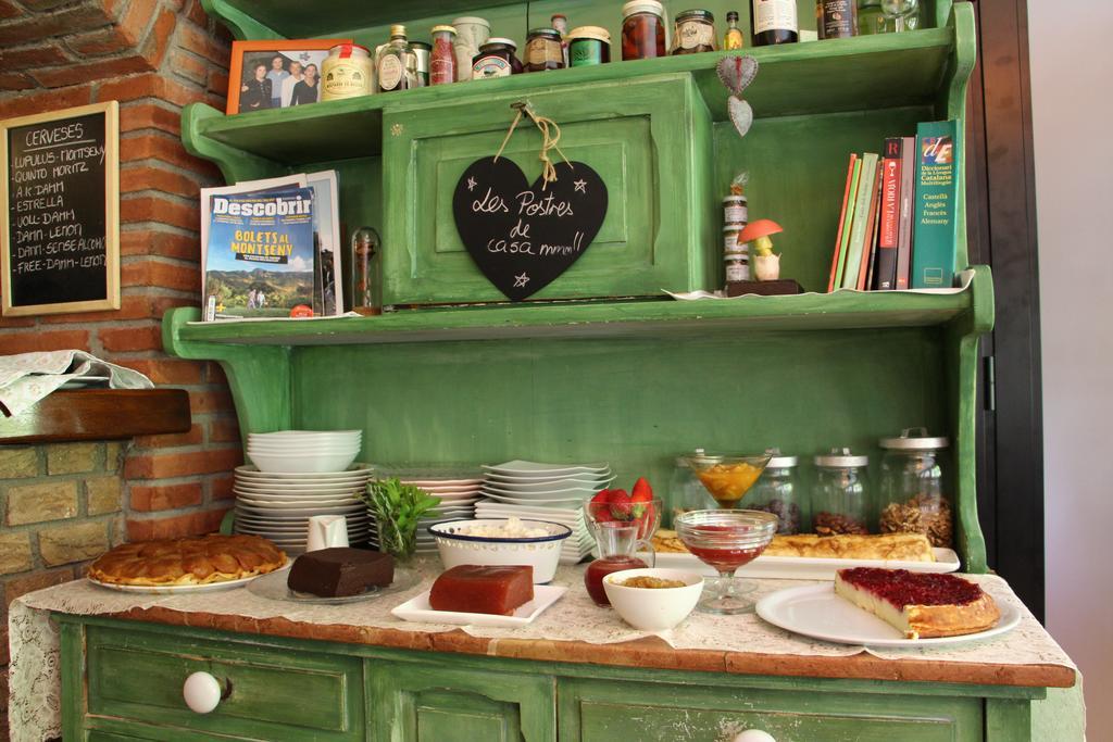 Hostal L'Ou De Reig Montseny Ngoại thất bức ảnh