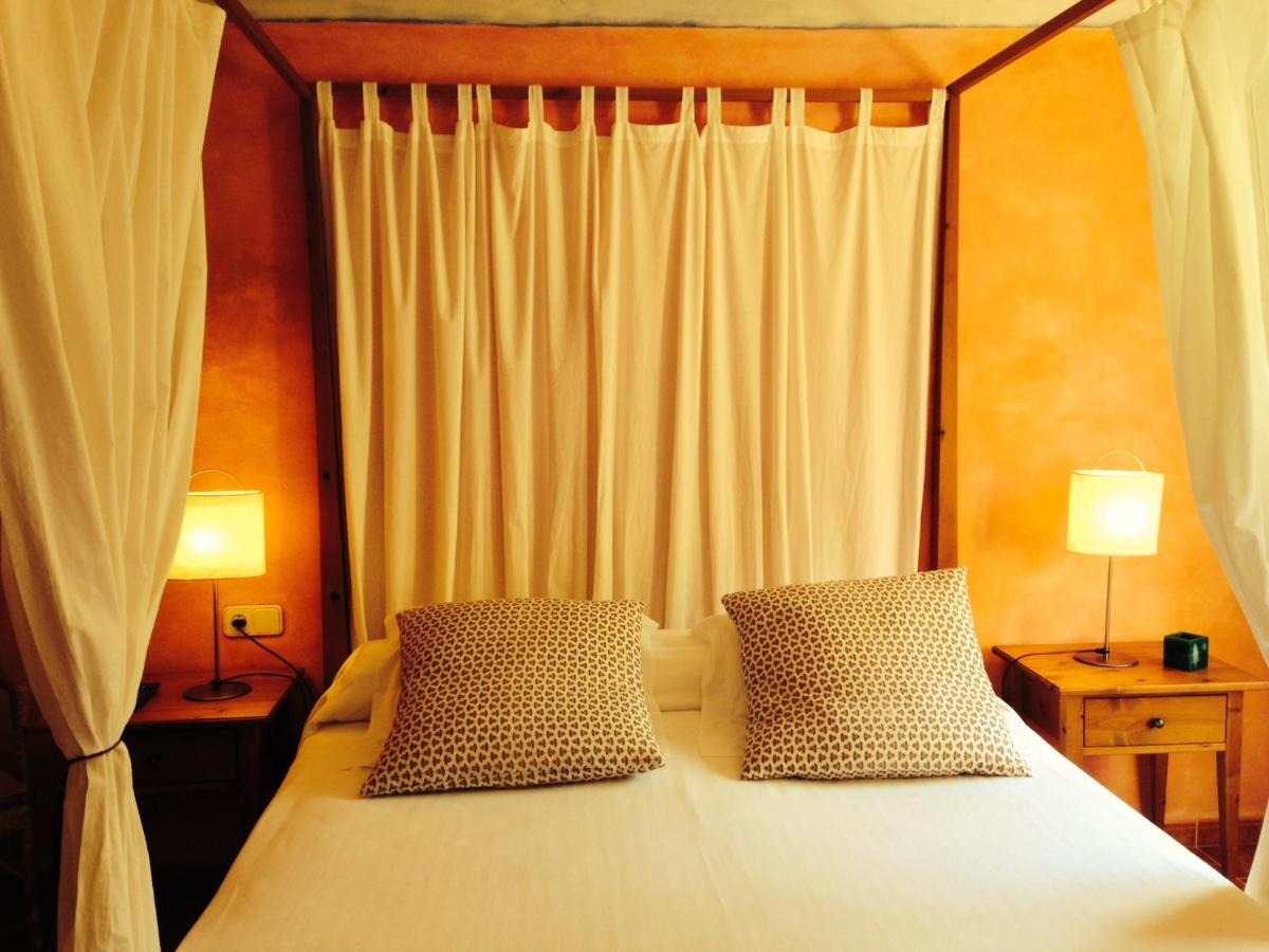 Hostal L'Ou De Reig Montseny Ngoại thất bức ảnh